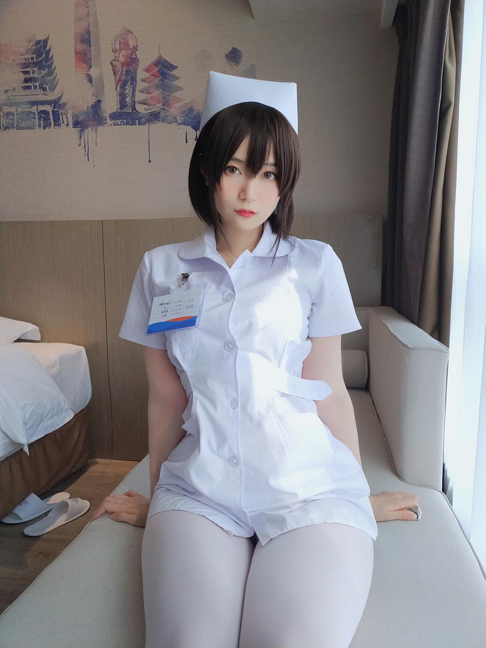 白银81 短发小护士 [37P-226MB]