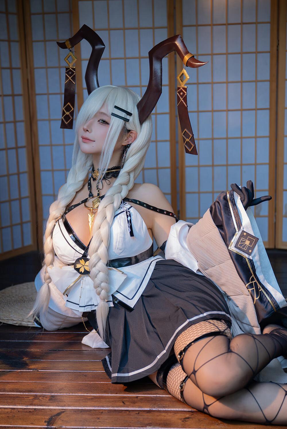 蠢沫沫 碧蓝航线 尾张[371P2V-3.04G]