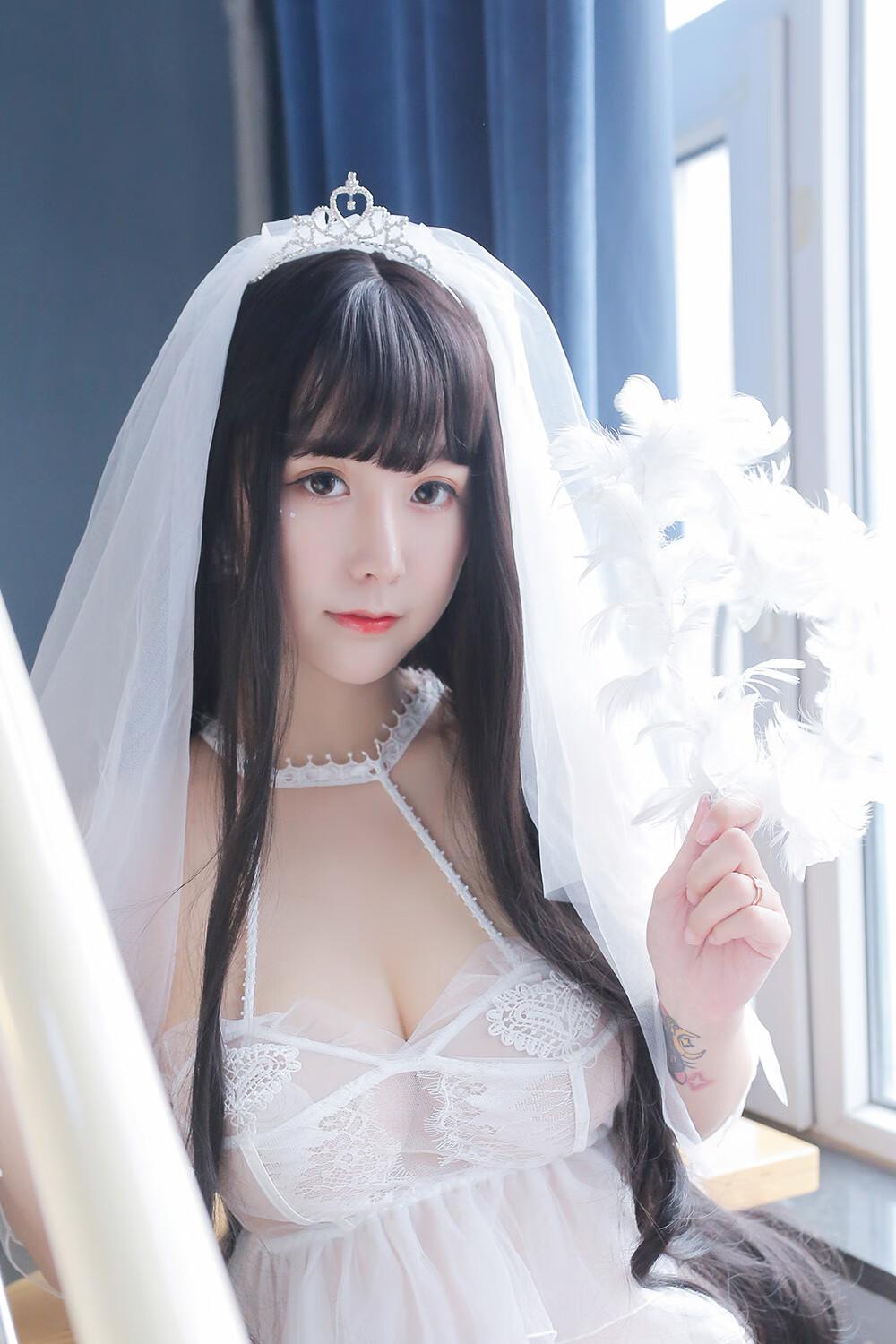 猫九酱 长发婚纱 [76P1V-654MB]