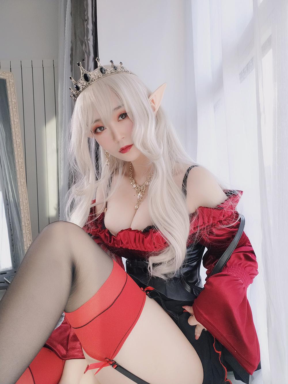白银81 皇家吸血鬼 [50P8V-543MB]
