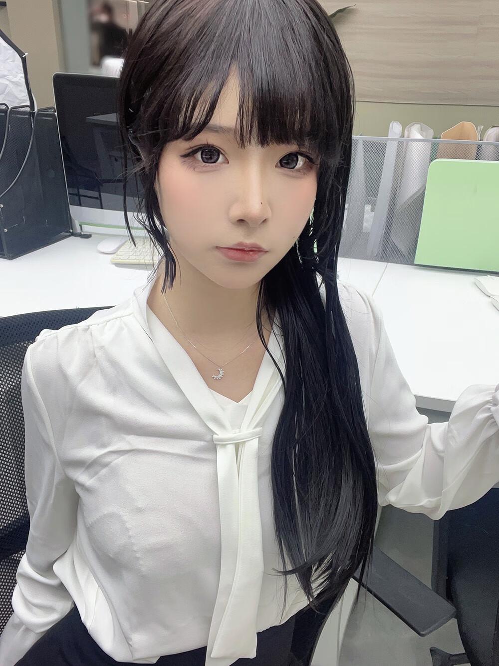 yuuhui玉汇 (Kokuhui)  体贴的秘书 [37P-216MB]