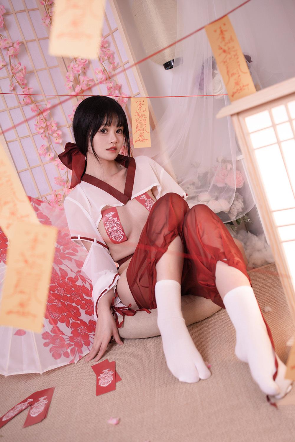千反田鹿子 祈福巫女[56P-724M]