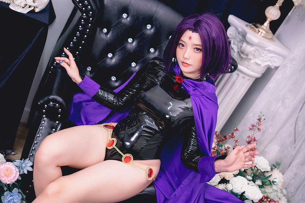 Messie Huang Raven [61P-254MB]