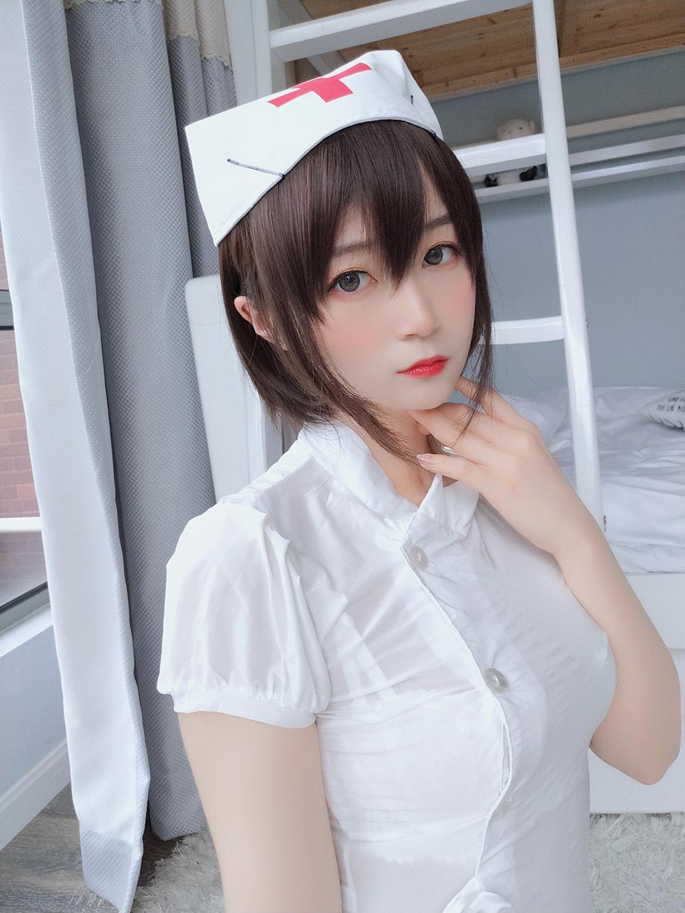 白银81 白丝小护士 [51P4V-453MB]