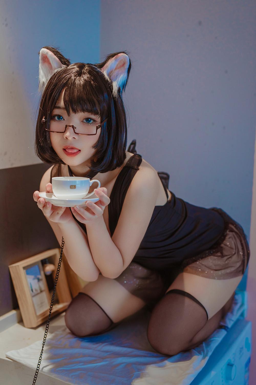 yuuhui玉汇 猫猫头黑裙子 [10P-110MB]