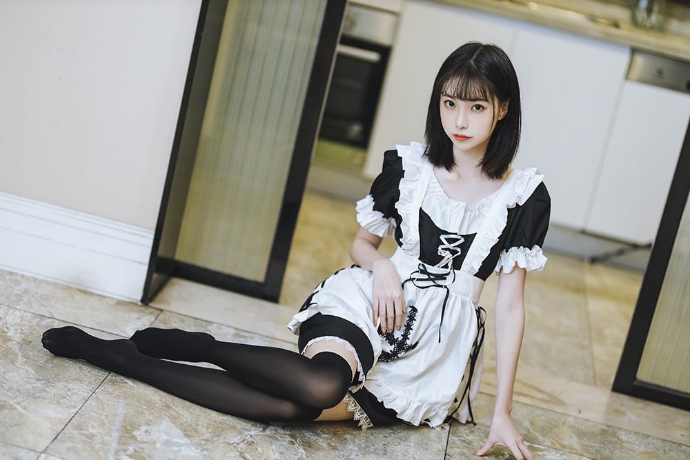 许岚LAN 短裙女仆 [40P-559MB]