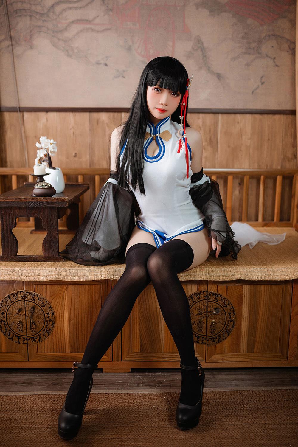 焖焖碳 逸仙 [23P-338MB]