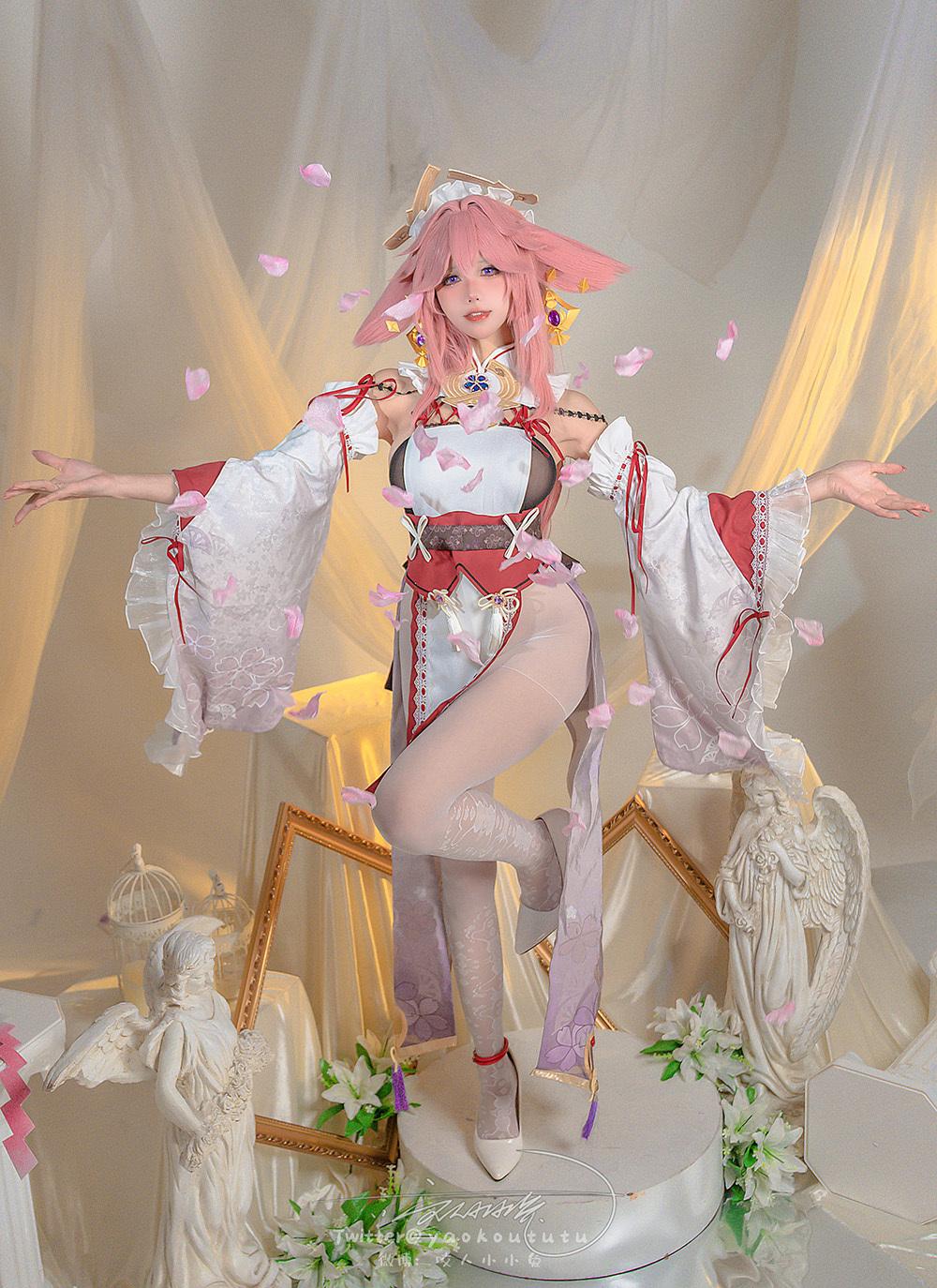 咬一口兔娘 – 『春江水暖 神子贺岁』大摆锤[73P1V-1.09G]