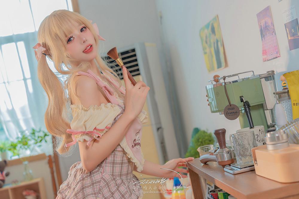 咬一口兔娘 –  居家甜妹 超级敏感[77P1V-797M]