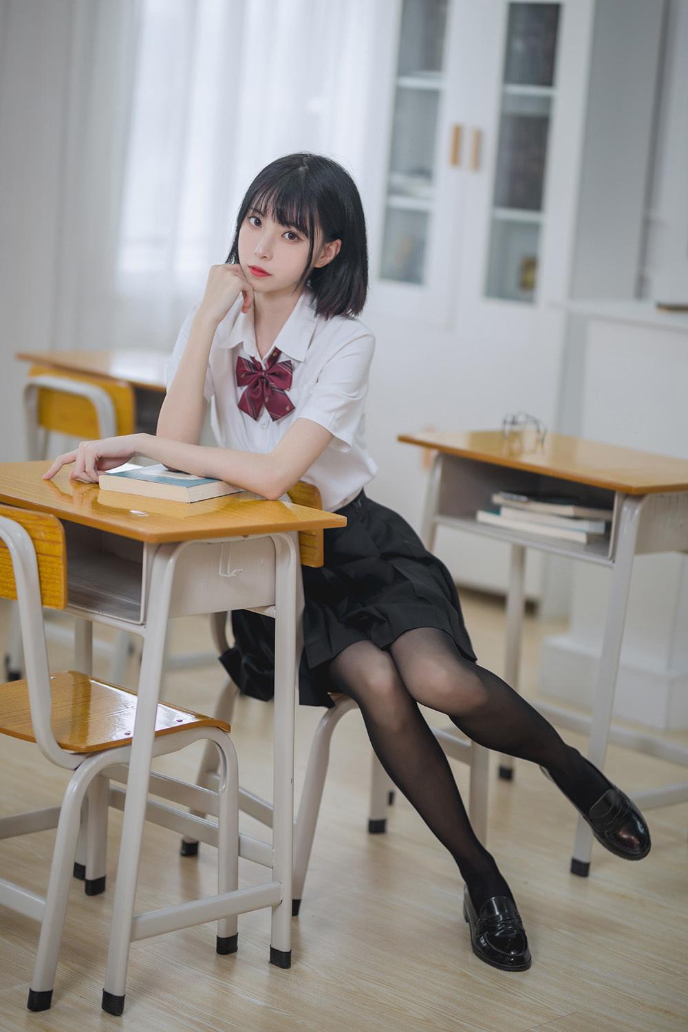 许岚LAN 教室jk黑丝[40P-425MB]