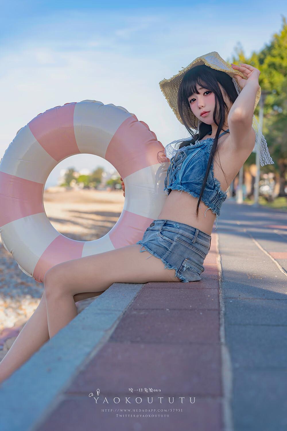 咬一口兔娘(黏黏团子兔)–海の夏日 Shotgun[73P1V-1.31G]